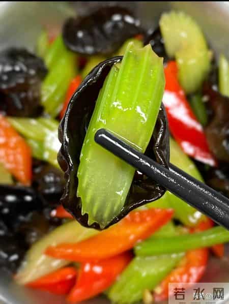 明日立春，不管挣没挣钱，别忘了“咬春”，多吃这5菜，安康迎春