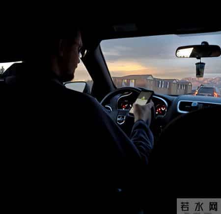 “我敢肯定老公是故意的”：女性分享30个令人抓狂的男人恶行