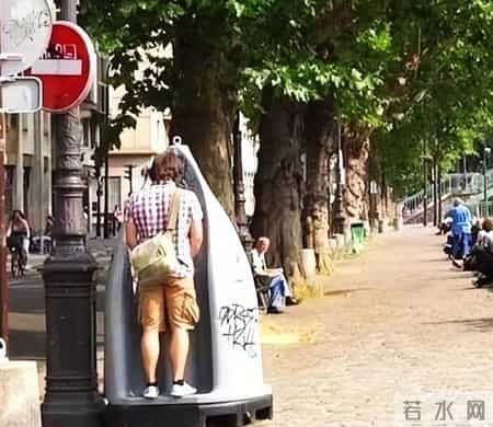 堂姐一家移民美国，回国探亲时想炫富，刚下飞机感叹：这是中国？