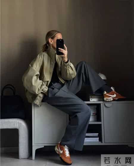 灰色阔腿裤,这样搭真的很高级!