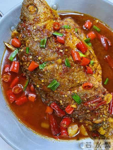 立春吃鱼，建议：少吃带鱼鲫鱼，常吃3种，刺少肉鲜美，现正当季