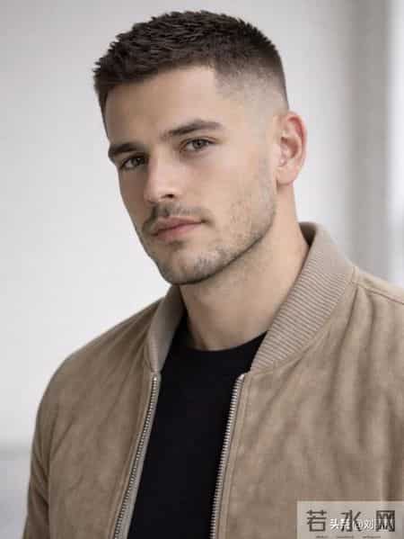 欧美硬汉风寸头：硬朗气质的经典诠释，型男必备造型