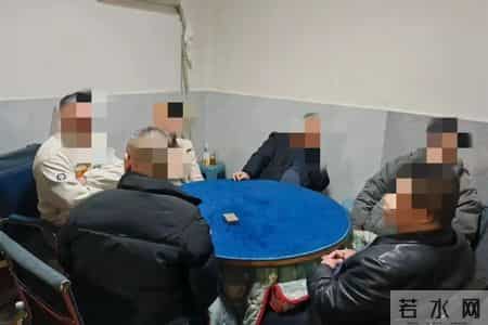 张家界2民房内，12名男女被抓...