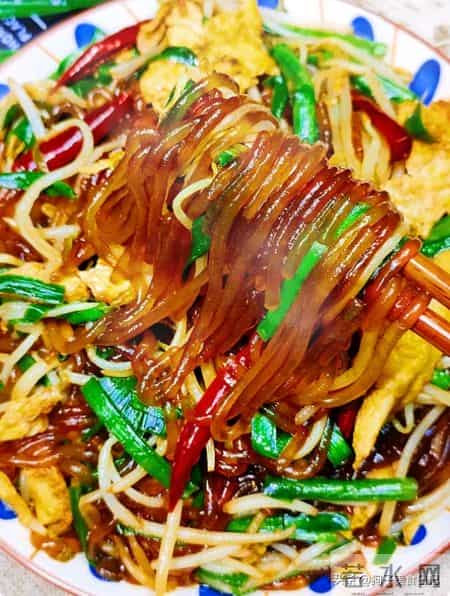 立春咬春,病不沾身,明日立春,记得吃4种,祈愿家人安康顺遂