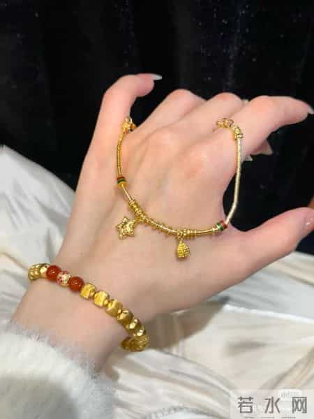 好爱的黄金饰品呀