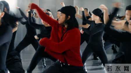 上海南京东路ZARA旗舰店焕新 “马年律动”点亮2400㎡时尚地标