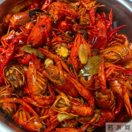 厨师透露：饭店里最“脏”的6道菜，员工从来不吃，尤其是第一道