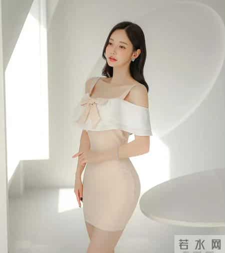 身裸杏色连衣裙｜把“甜欲氛围感”揉得刚好