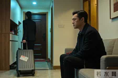 小姑子在群里通知：今年春节还去哥嫂家，一共十五口人，我秒回：真不巧，房子上周卖了，我和你哥回我妈那过年