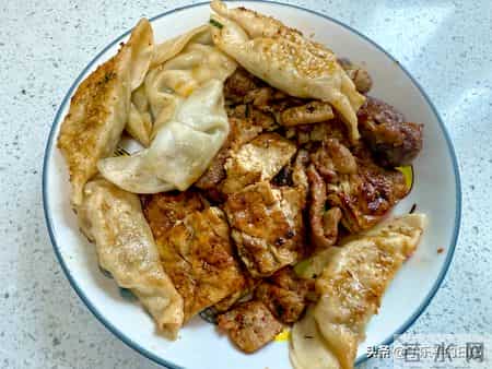 实盘日记：梦想40岁到1000万，现160万，第1117天；2月3日星期二