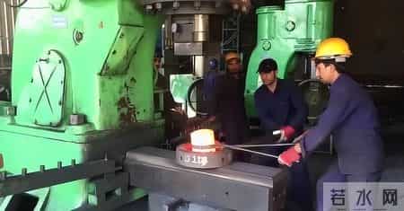 德日急眼了：垄断半个世纪的市场，没想到被山西4万铁匠给干翻了