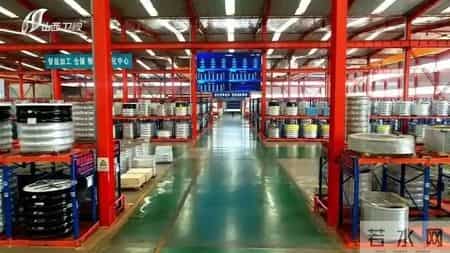 德日急眼了：垄断半个世纪的市场，没想到被山西4万铁匠给干翻了