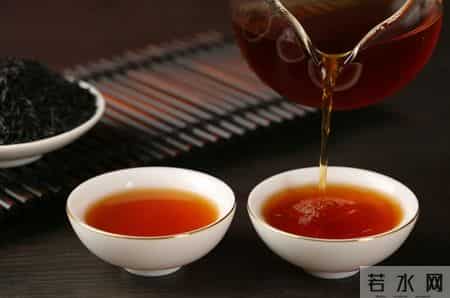 红茶被点名！消化科医生：肠胃不好还常喝，小心带来这5个影响