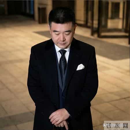 深夜的入镜者，时间留下的注脚-绅士大叔街拍写真