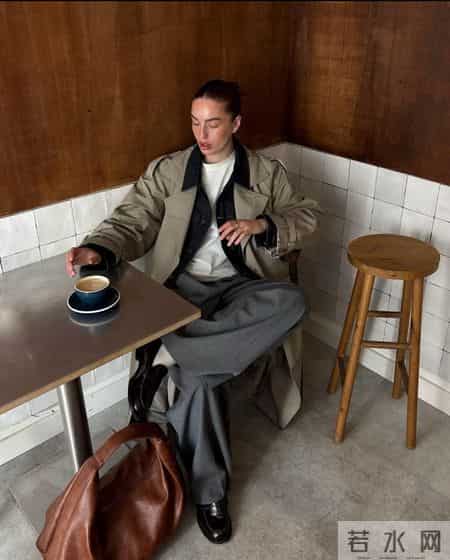 灰色阔腿裤,这样搭真的很高级!