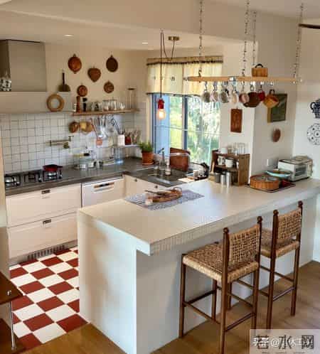 00后的家,厨房早就不装“推拉门”了!现在流行这么做,真高级