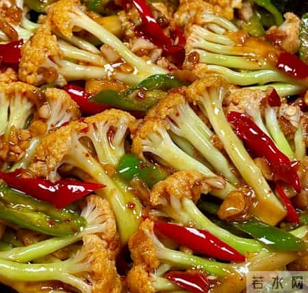 厨师透露：饭店里最“脏”的6道菜，员工从来不吃，尤其是第一道