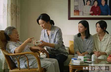 我伺候母亲10年，发现她天天向大姐和小妹告状，我：轮流赡养吧！