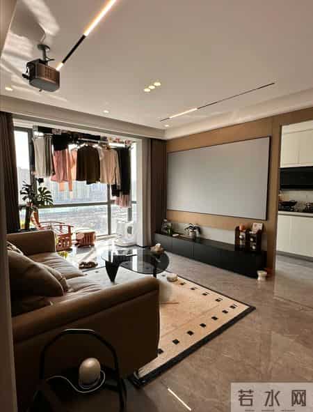 住久了才知：家里采光最好的阳台真被浪费了，学闺蜜家设计那才叫实用