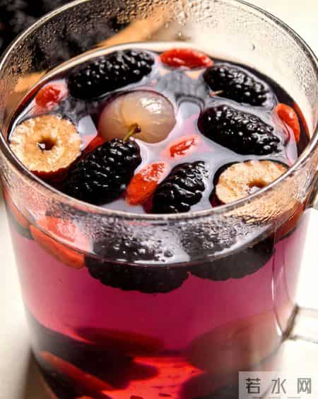 桑葚的核心好处:滋阴补血+补肝益肾+生津润燥,日常吃滋养超省心