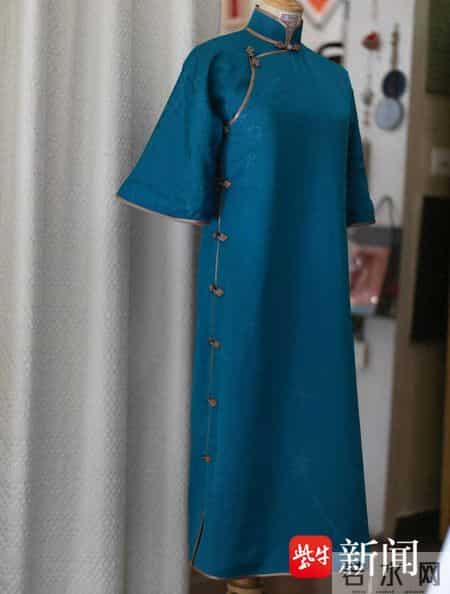 衣食住行跟我逛丨冬款苏式旗袍“内藏乾坤”，羽绒内胆“加持”让优雅无惧寒冬