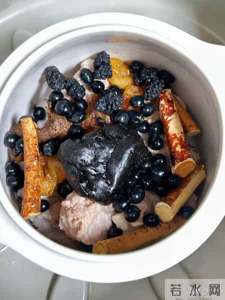 睡得香、发根牢、夜尿少！不是药，而是这3样普通食物！家家都有