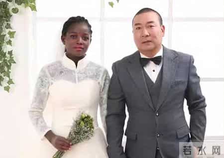 18岁非洲女孩嫁给47岁河南农民，生下2个混血宝宝，婆婆非常满意