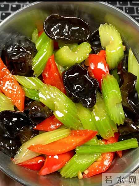 明日立春，不管挣没挣钱，别忘了“咬春”，多吃这5菜，安康迎春