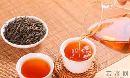 红茶被点名！消化科医生：肠胃不好还常喝，小心带来这5个影响