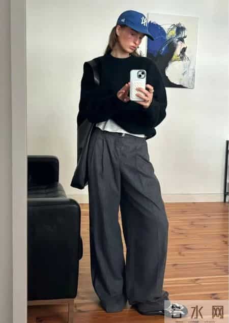 灰色阔腿裤,这样搭真的很高级!