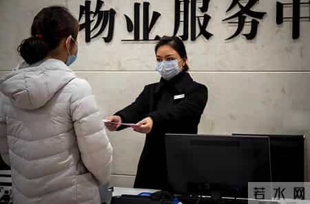 法官问为何不交物业费,业主反问:不交税违法,不交费违法吗