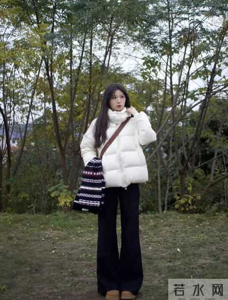 小黑裤今冬又火了!解锁显瘦百搭的万能密码