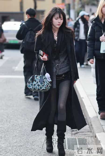 上海安福路逛了3小时,我扒到了5套普通人也能抄的冬日穿搭