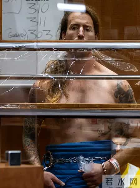 中国女孩爱上美国小伙，婚后和父母一起被灭门，跨国婚姻梦碎一地