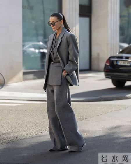 灰色阔腿裤,这样搭真的很高级!