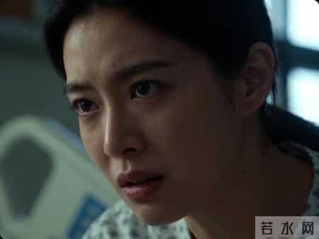 我手术住院第三天，母亲连打68通电话没接通，最后托舅舅转话：你姐面试闯祸了，你立刻去处理