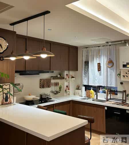 00后的家,厨房早就不装“推拉门”了!现在流行这么做,真高级