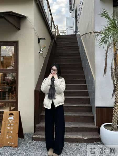 小黑裤今冬又火了!解锁显瘦百搭的万能密码