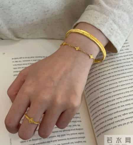 邻居阿姨的金镯子，竟然比我房子还值钱