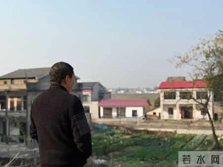 曾因12字跟评被拘5天男子：不后悔发表的评论，但今后再说“豆腐渣工程”时只写“豆腐”