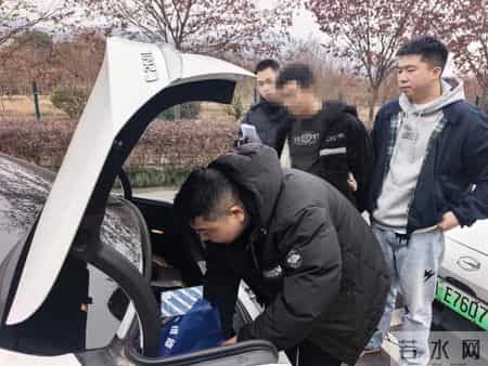 21人被抓！富阳警方成功摧毁山林赌博团伙