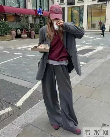 灰色阔腿裤,这样搭真的很高级!
