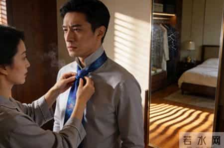 出差前，我在丈夫的枕头下撒了点荧光粉，3天后我提前回家，拿着紫光灯照向床铺，他瞬间跪下了