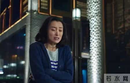 《我的前半生》：看到年近40岁，丢掉20万年薪的凌玲，半夜跪求月薪13万的陈俊生，才明白，这对夫妻之间，太现实了