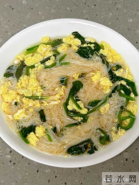 立春要“养骨”！少吃白菜萝卜，多吃这3样，腿脚有劲精神足