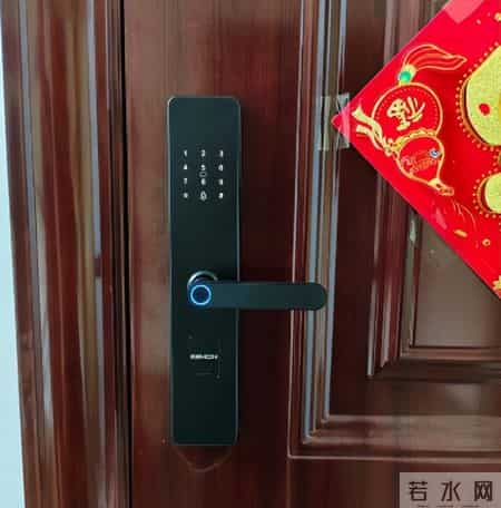 堂姐一家移民美国，回国探亲时想炫富，刚下飞机感叹：这是中国？