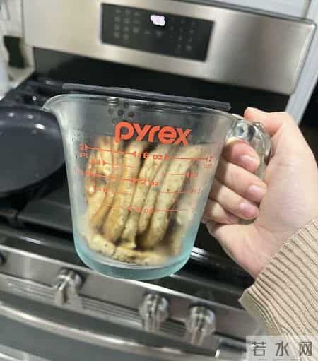 “我敢肯定老公是故意的”：女性分享30个令人抓狂的男人恶行