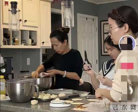 河南A妈稳住全家却遇难，杰森收养卡住，前夫文件拦路？