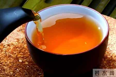 红茶被点名！消化科医生：肠胃不好还常喝，小心带来这5个影响