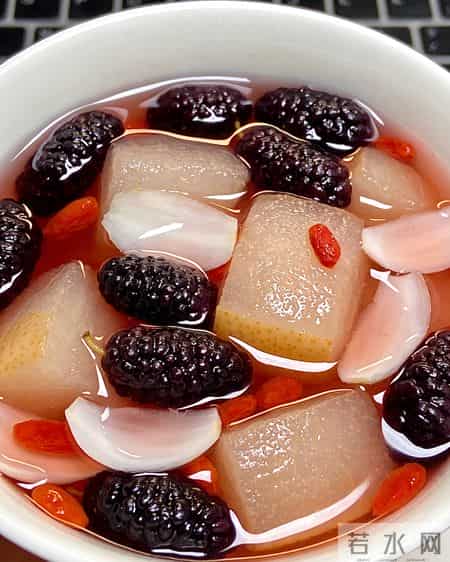 桑葚的核心好处:滋阴补血+补肝益肾+生津润燥,日常吃滋养超省心